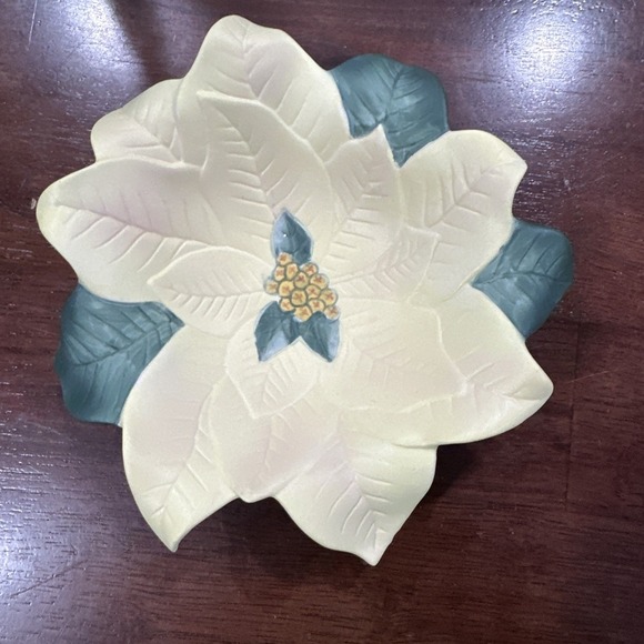 PARTYLITE Christmas Poinsettia Flower Porcelain Bowl Dish Candle Holder No Chips - Picture 4 of 5